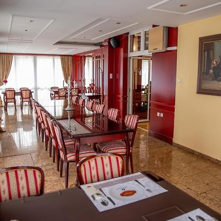 Hotel Integra Doboj Exterior foto